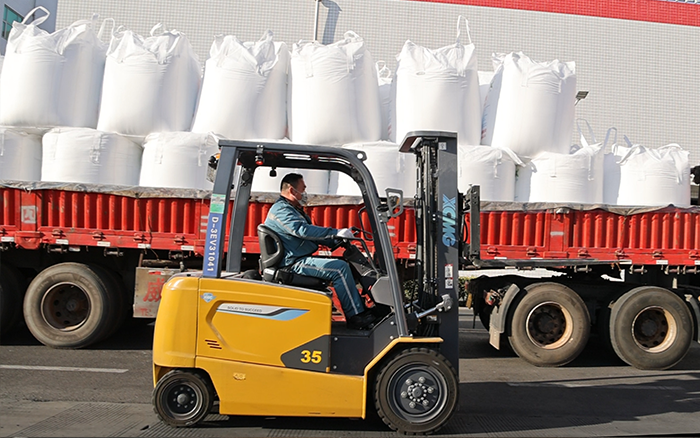 徐工新能源叉车为食品工厂绿色、高效生产保驾护航