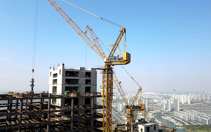 七天一层！“徐工金”助建180米高世界级“大象”